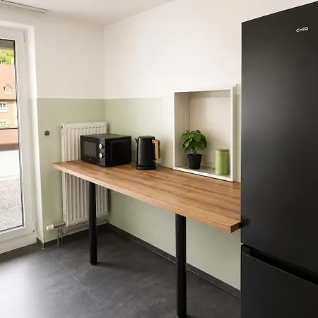 Altstadtwohnung Mit Schlossblick 3 Schlafzimmer, Balkon, Parkplatz * 埃尔克顿